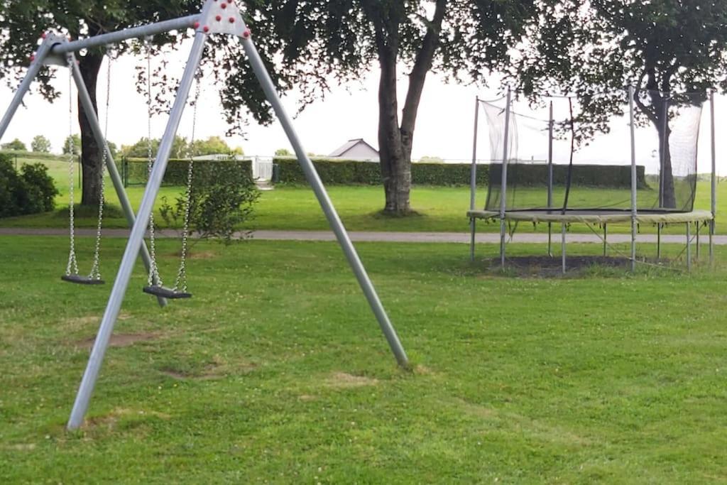 הוילה Languidic Domaine Des Lauriers 20 Couchages מראה חיצוני תמונה