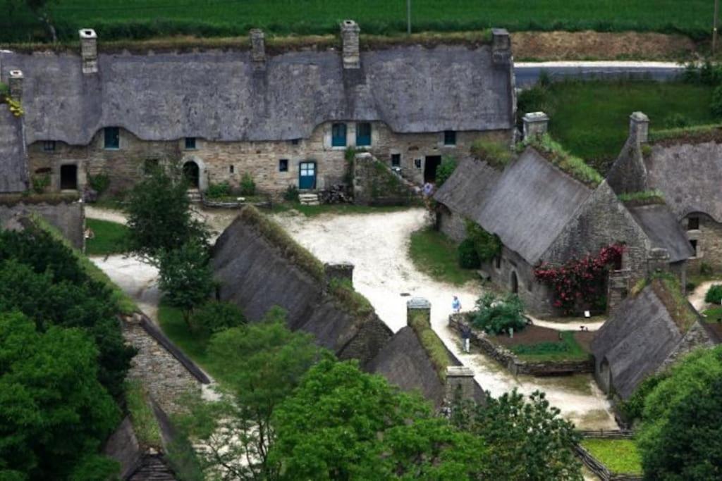 הוילה Languidic Domaine Des Lauriers 20 Couchages מראה חיצוני תמונה